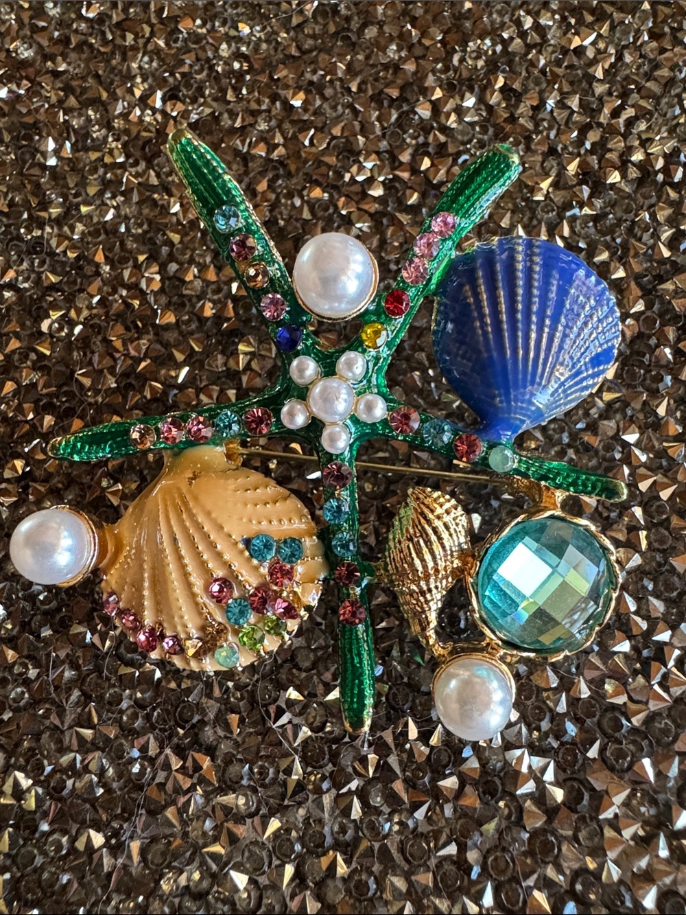 Seashell Crystal Brooch/Medallion Necklace, New, Designed by Aratta